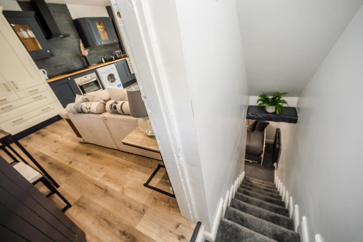 The Cosey Tucked-Away Cottage 2 Or 3 Bedroom Options Huddersfield Exterior photo
