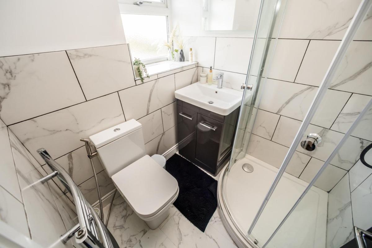 The Cosey Tucked-Away Cottage 2 Or 3 Bedroom Options Huddersfield Room photo