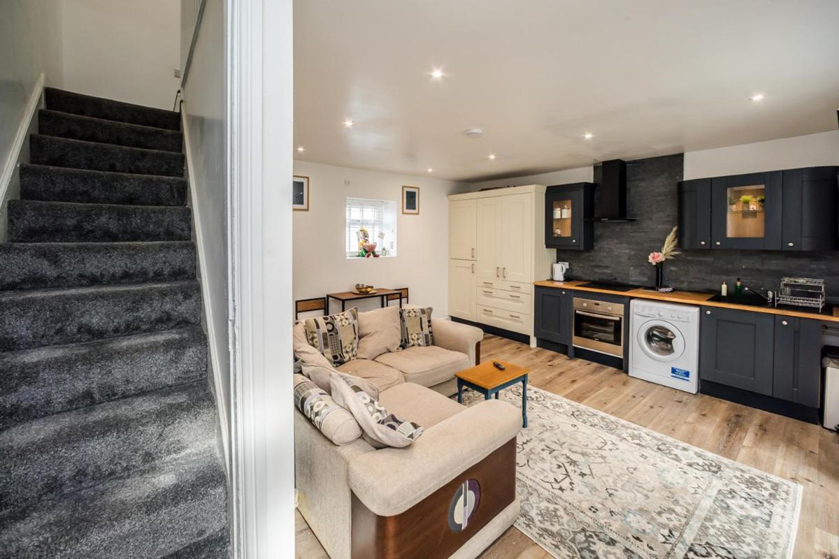 The Cosey Tucked-Away Cottage 2 Or 3 Bedroom Options Huddersfield Room photo