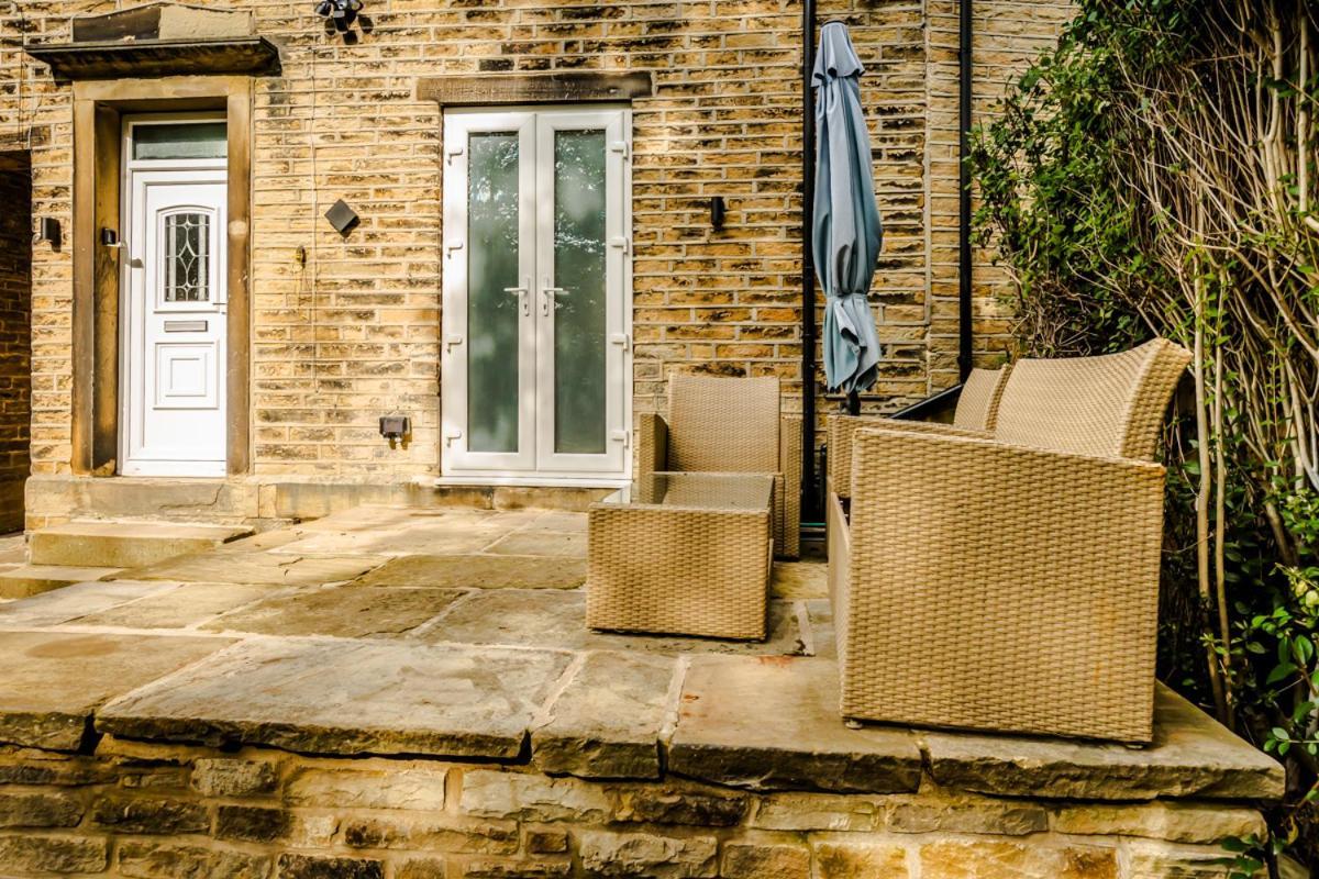 The Cosey Tucked-Away Cottage 2 Or 3 Bedroom Options Huddersfield Room photo